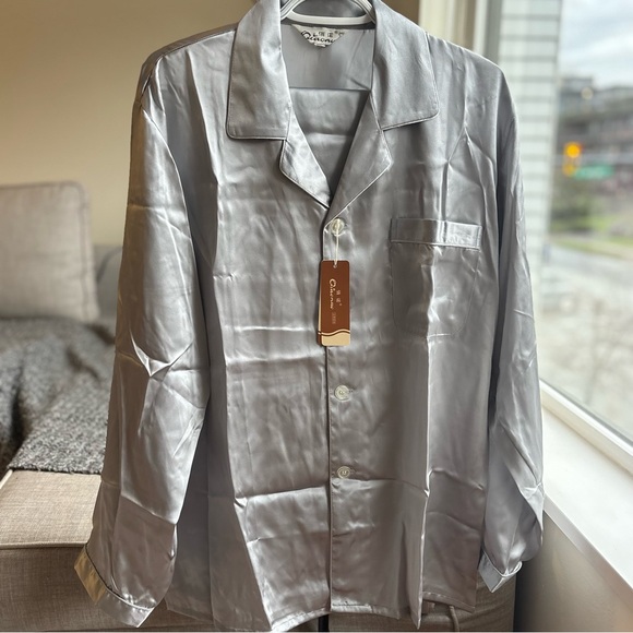 Silver 100% Silk Pyjamas - Picture 1 of 8